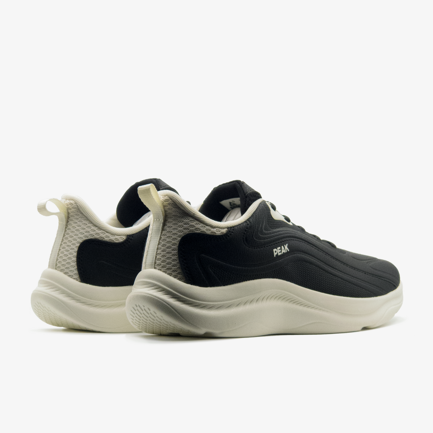 Peak walking shoes black