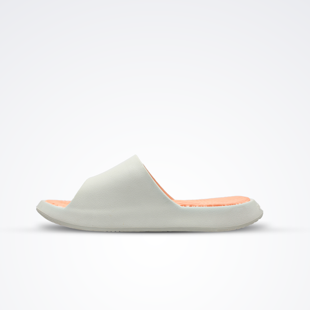 Peak taichi slippers off white green