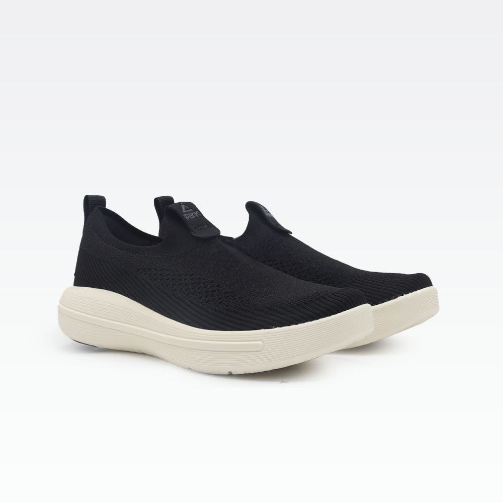 peak slip on shoes black off white