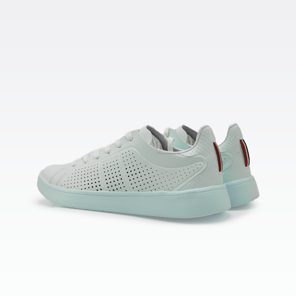 peak casual shoes white