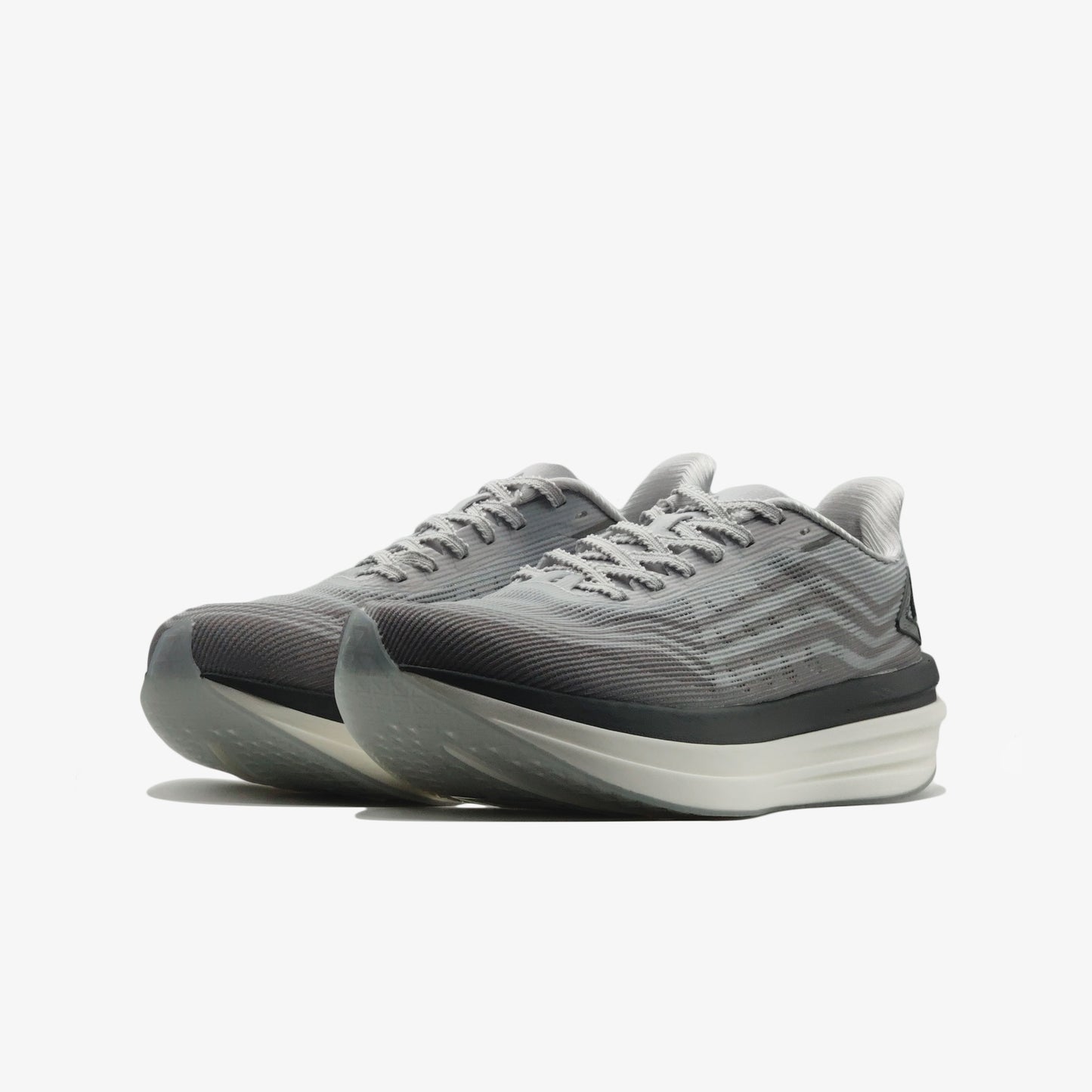 Peak sports Shoes Grey