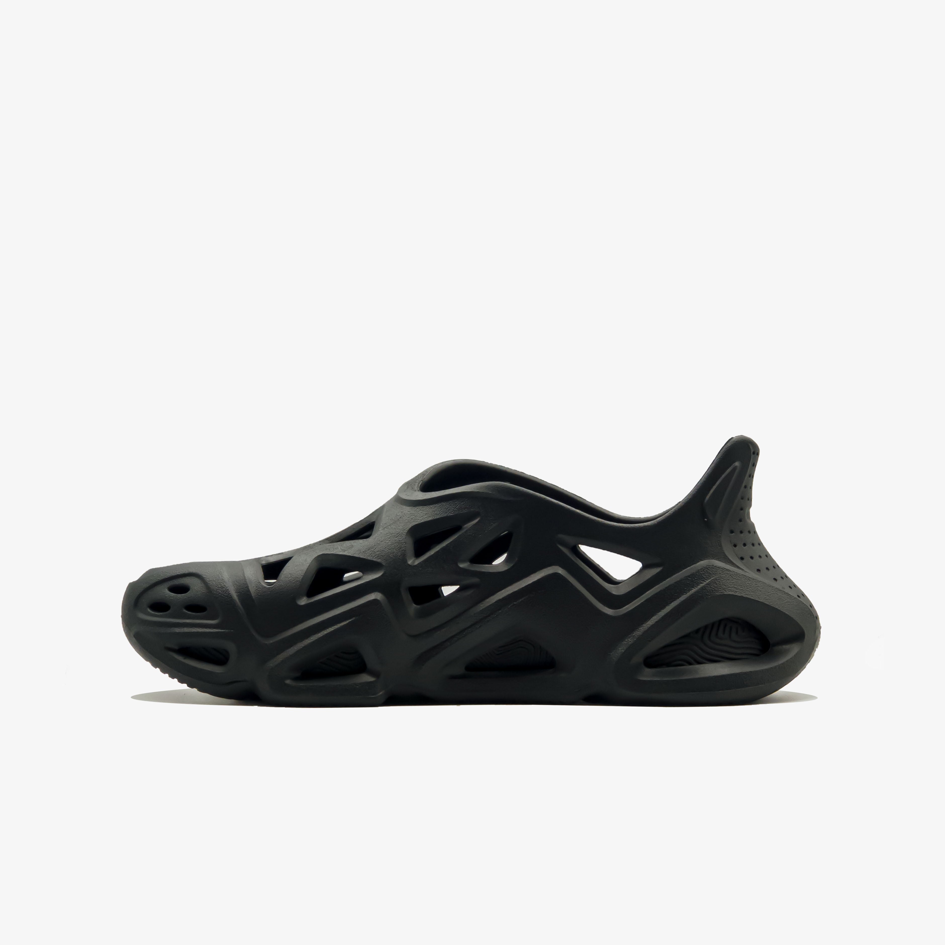 Peak Taichi Sandal All Black