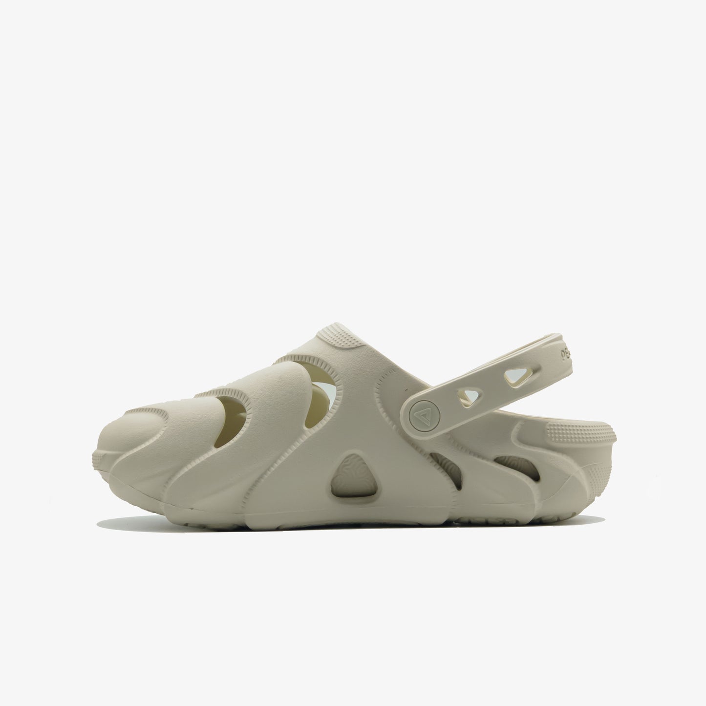 Peak taichi sandal white coffee