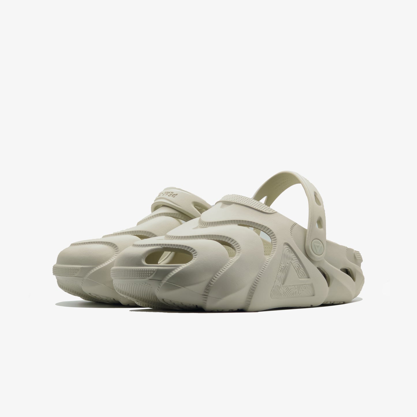 Peak taichi sandal white coffee