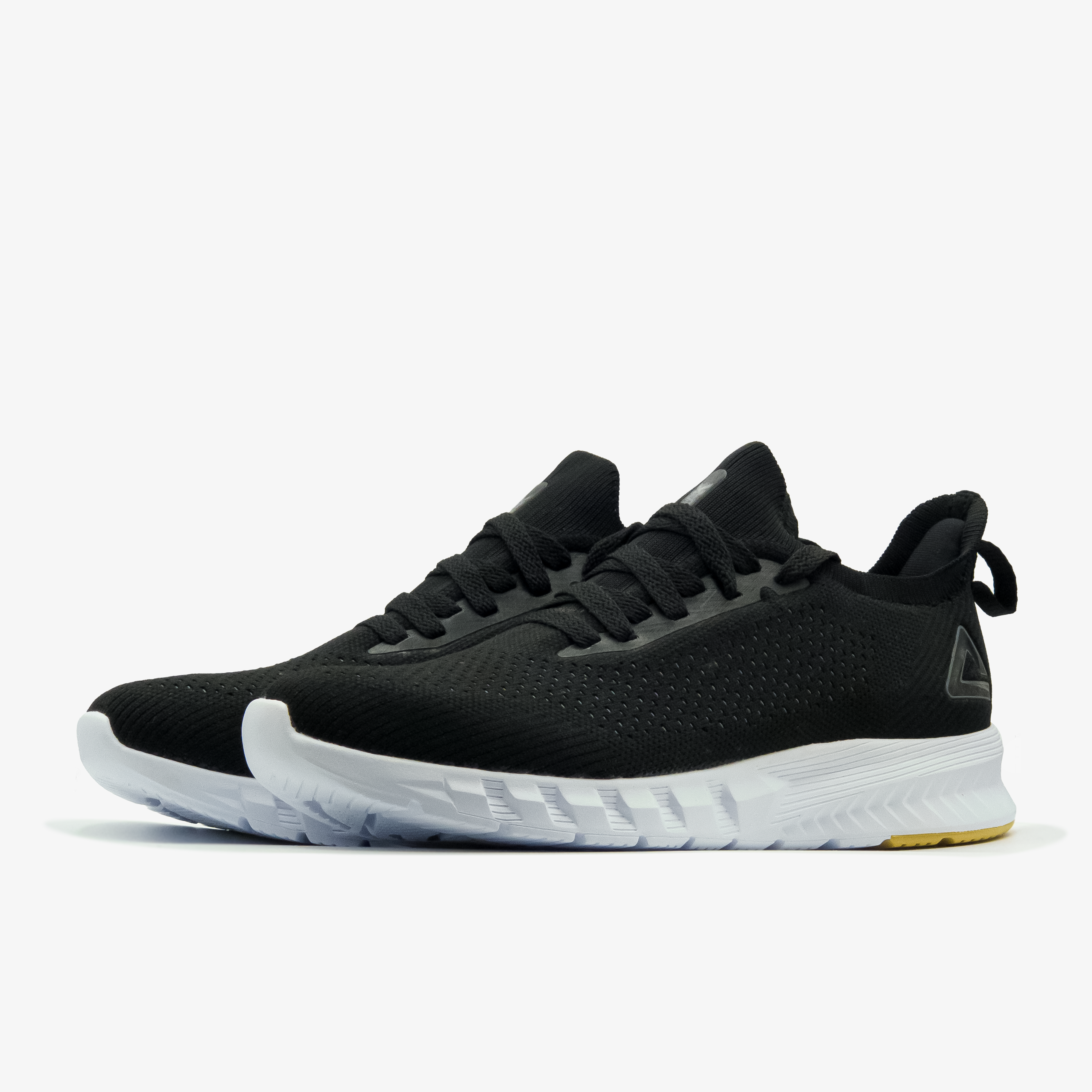 Peak X-Light III All Black White