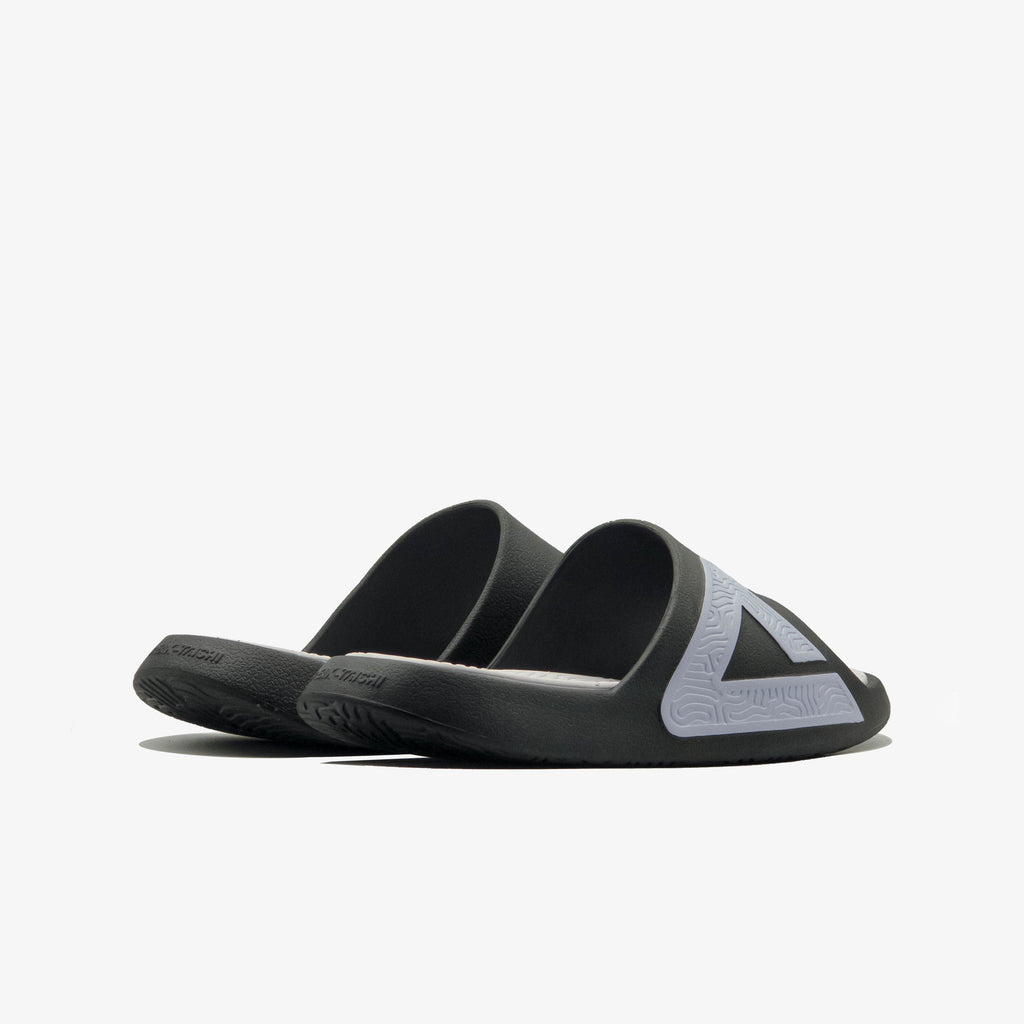 Peak Taichi Slippers Black White