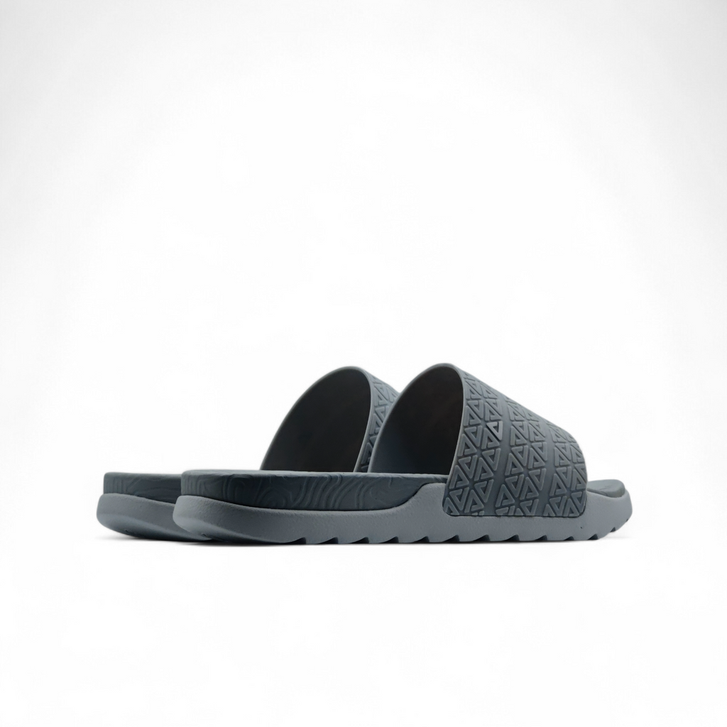 Peak Taichi Slippers Grey