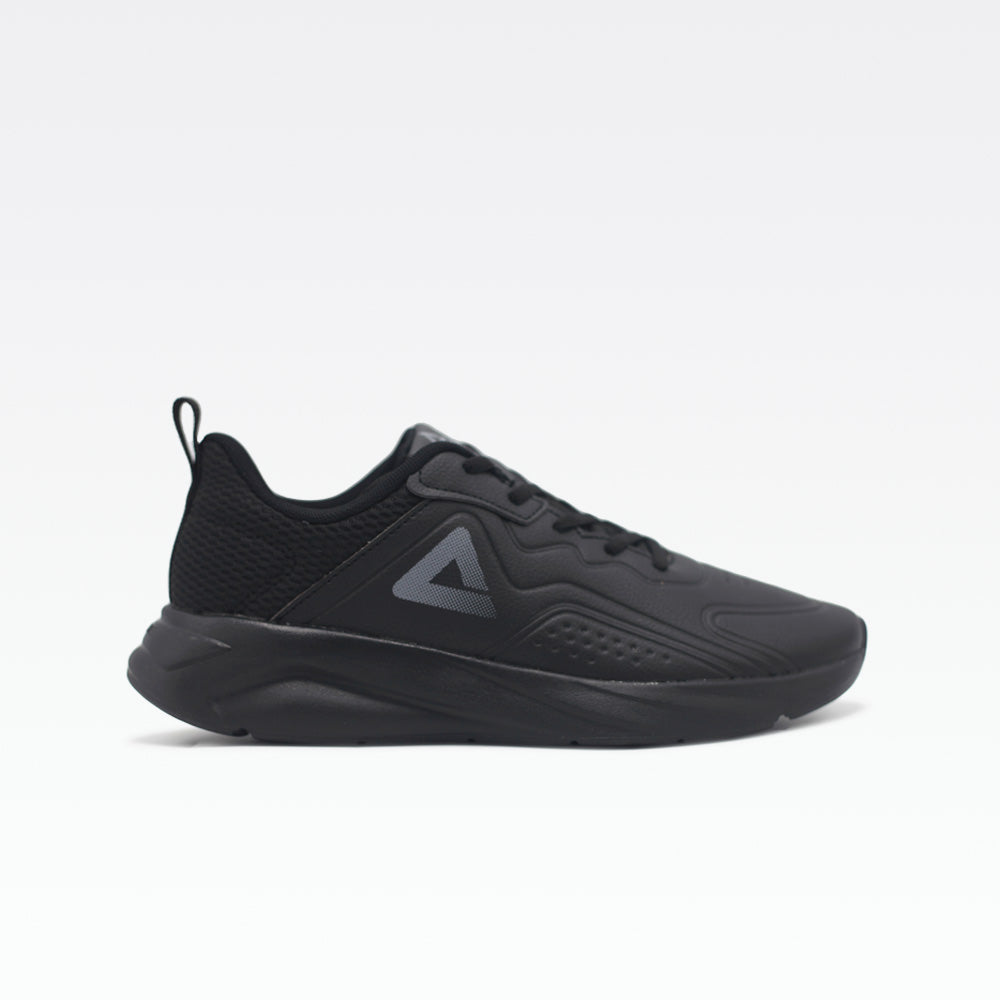 Peak walking shoes black