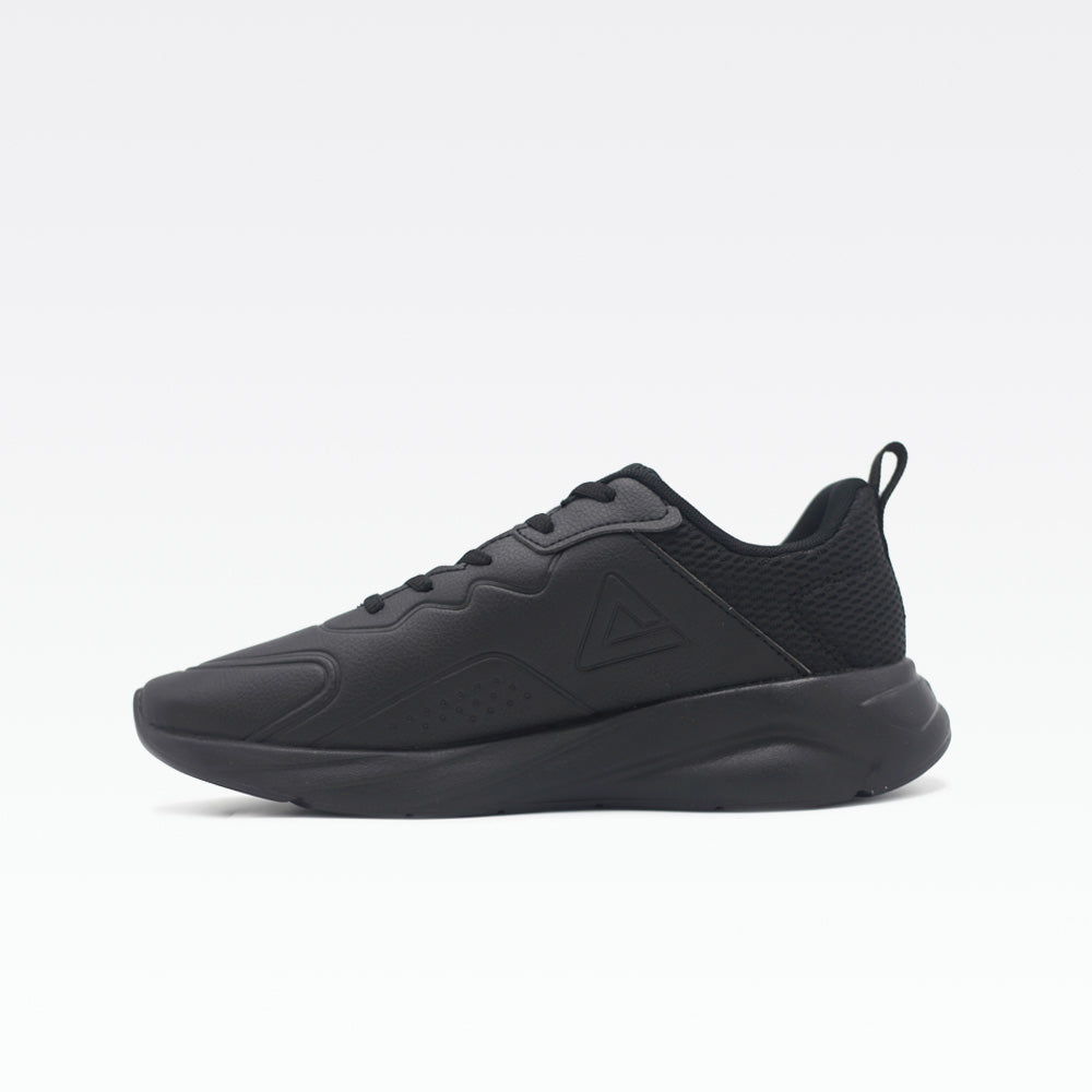 Peak walking shoes black