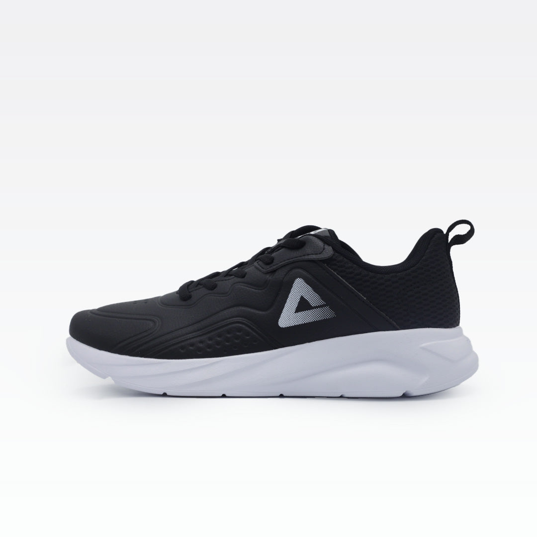 Peak walking Shoes Black white