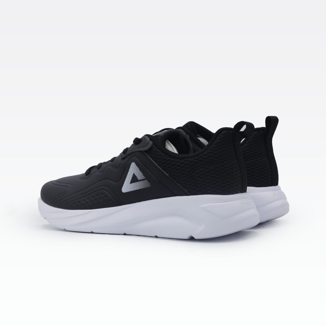 Peak walking Shoes Black white