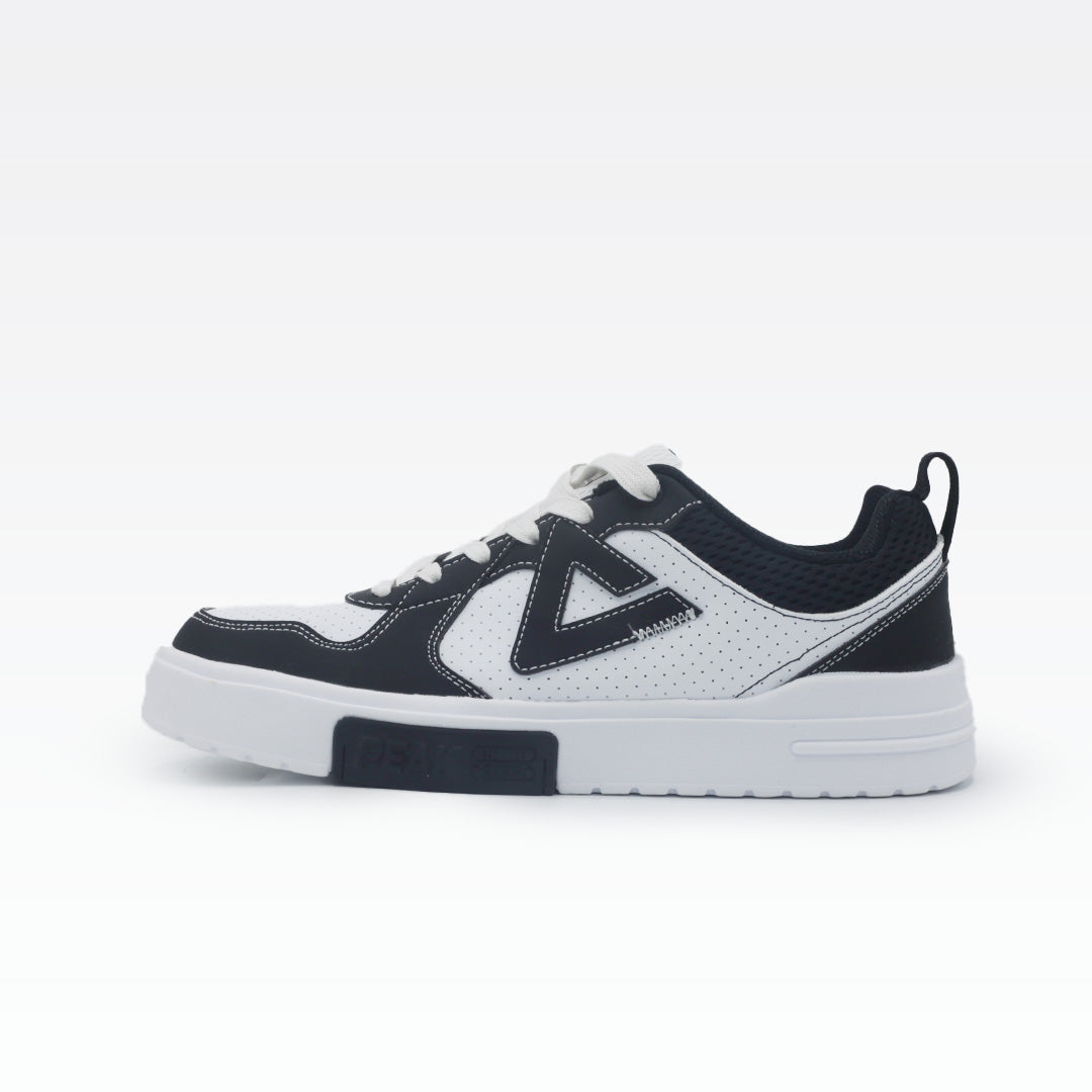 Peak culture shoes Black white