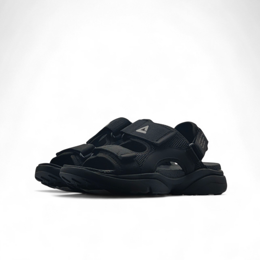 Peak Taichi Sandals All Black
