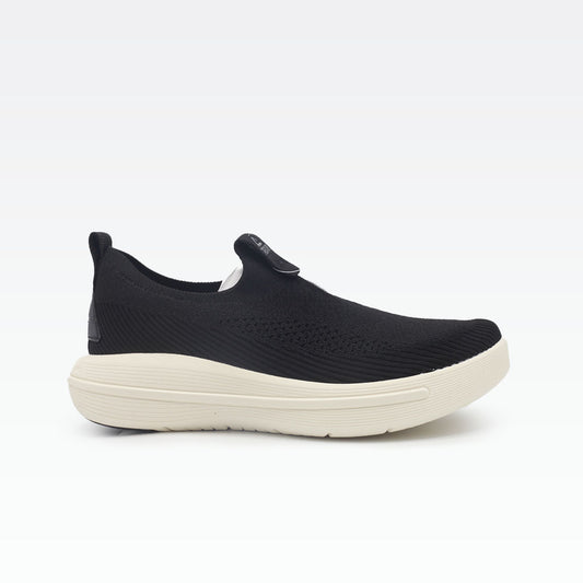 peak slip on shoes black off white