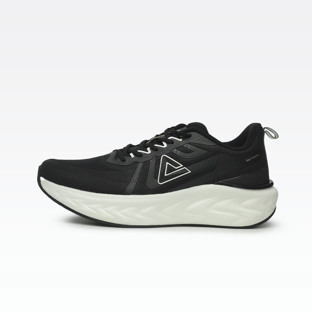 Peak running shoes black white