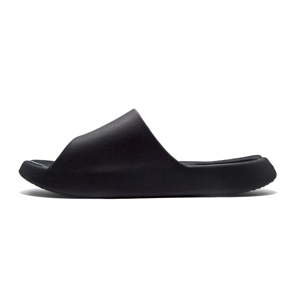 Peak Taichi Slippers Black