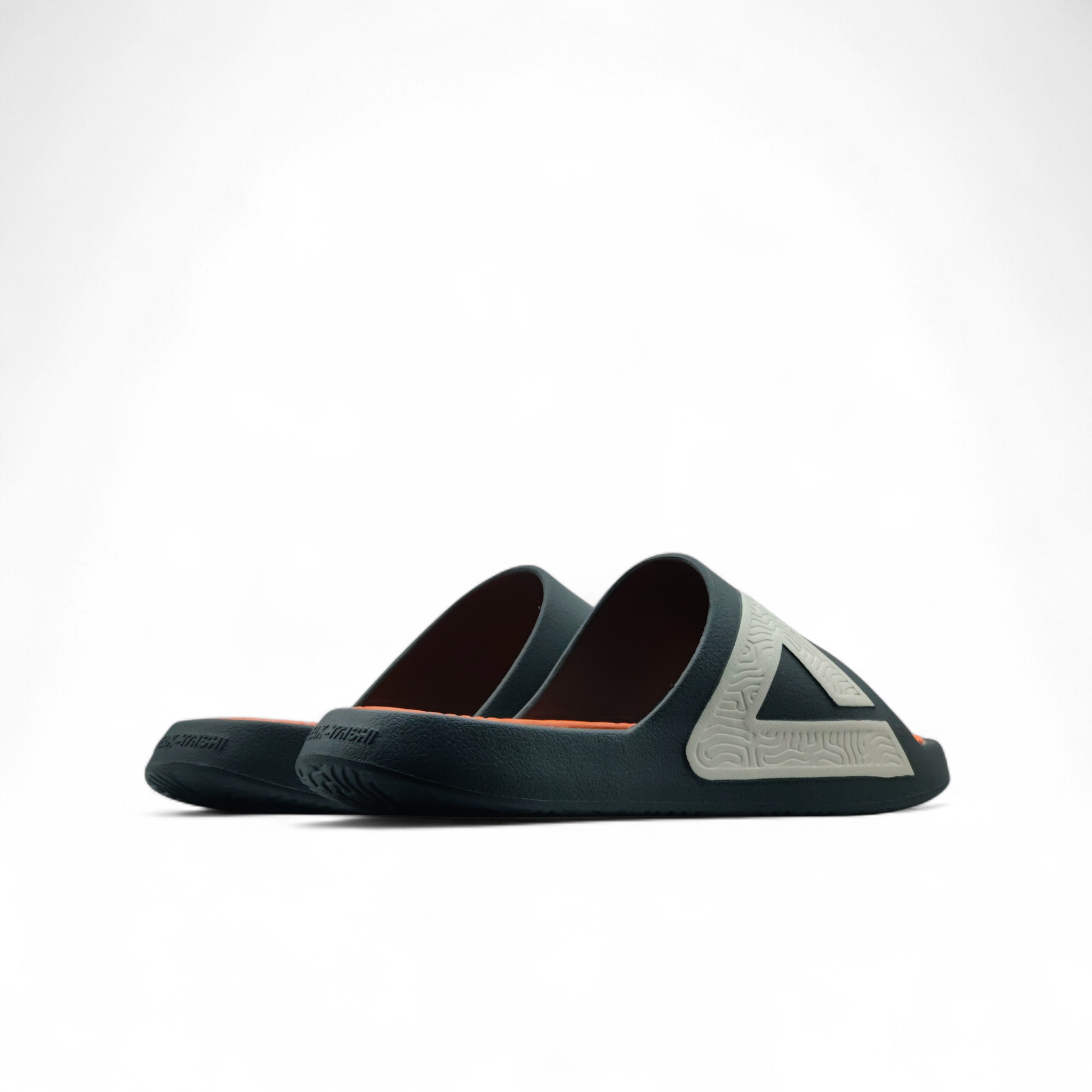 Peak Taichi Slippers Green Red