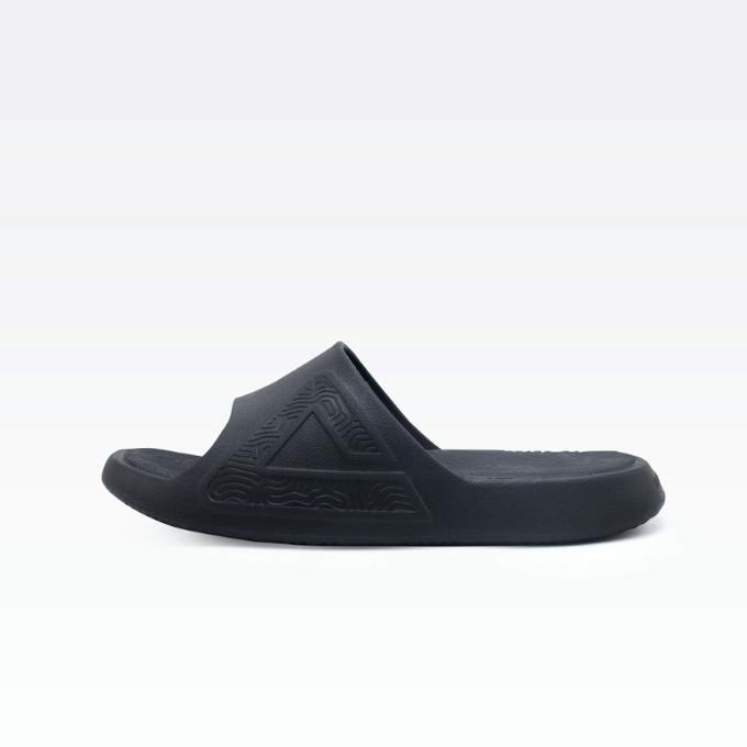 Peak taichi slippers all black