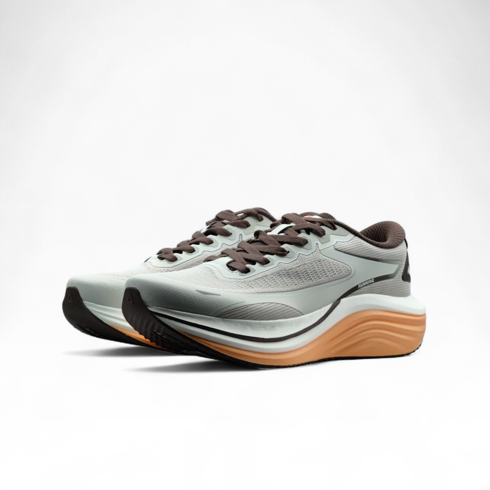 Peak Tiachi Sports Shoes Off White Brown