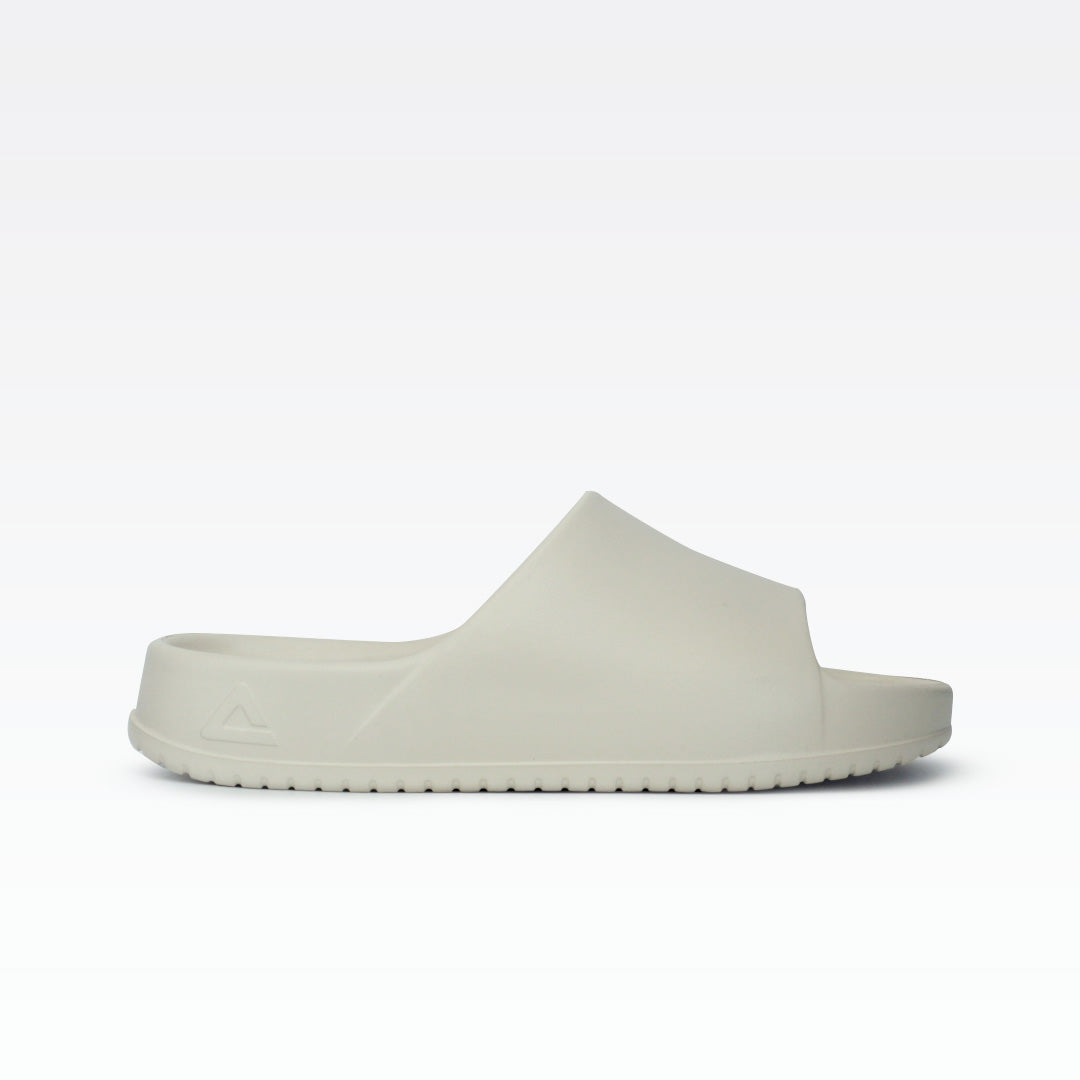 Peak slippers canva white