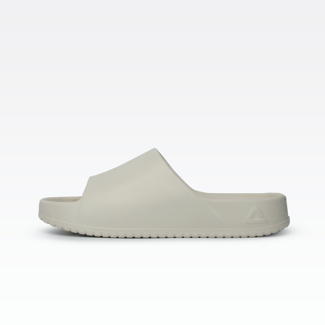 Peak slippers canva white