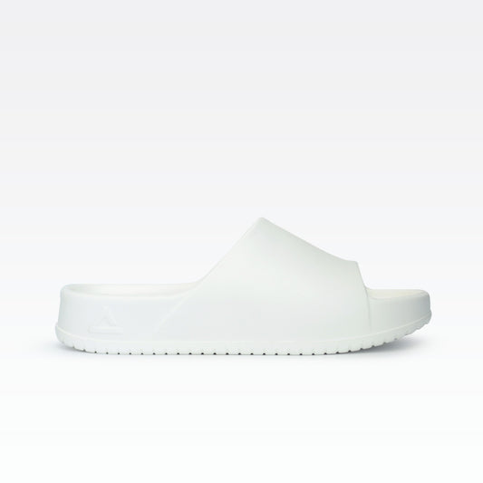 Peak slippers milky white