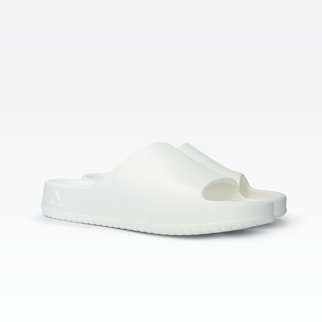 Peak slippers milky white