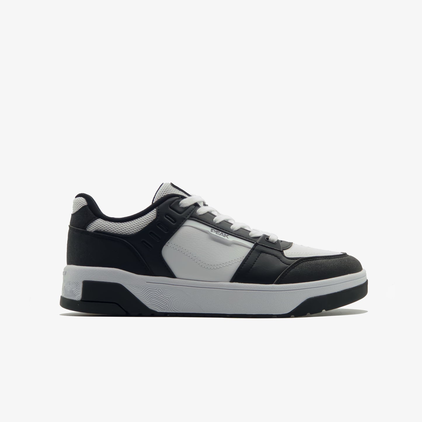 Peak fashion culture shoes white black