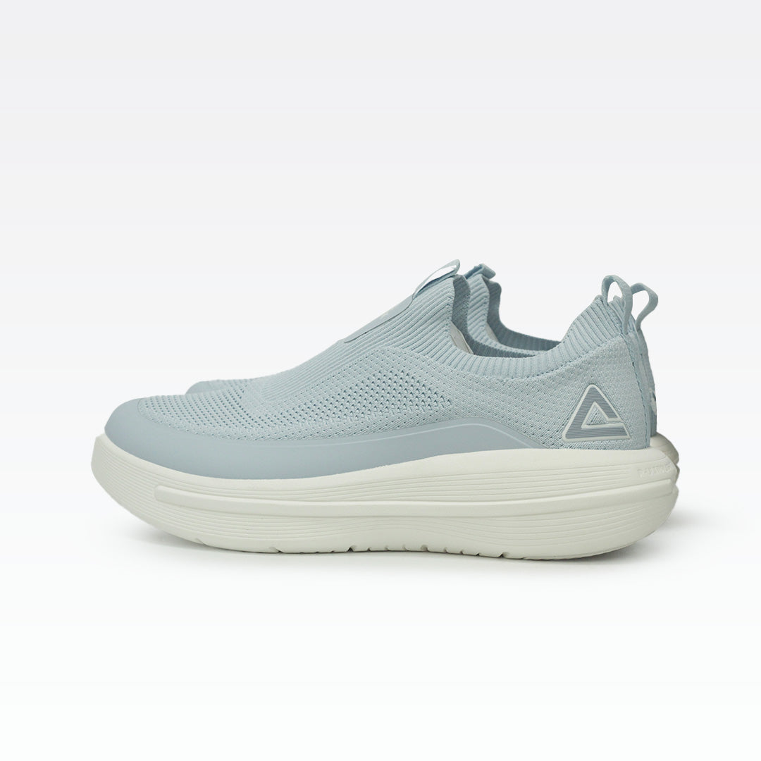 Peak casual shoes blue white