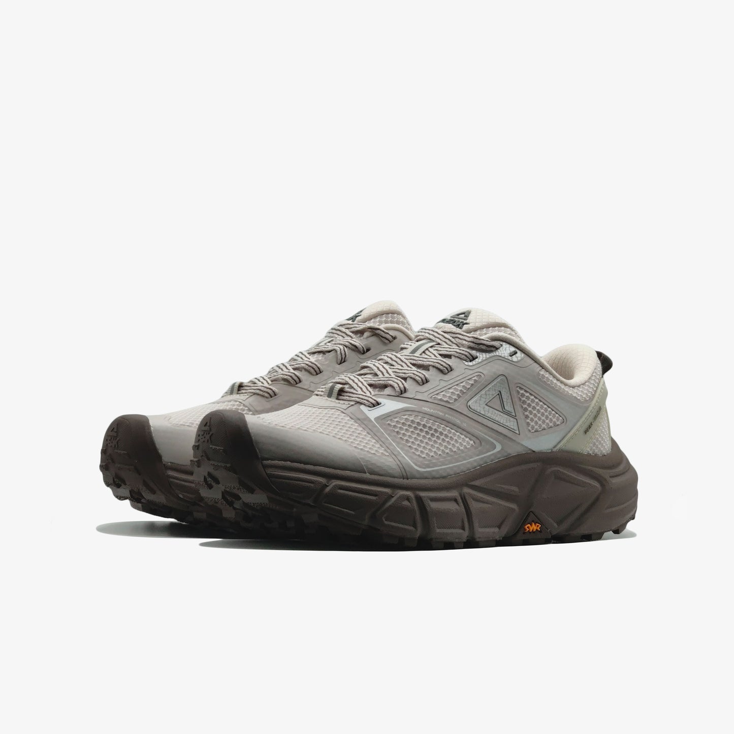 Peak sports Shoes white khaki