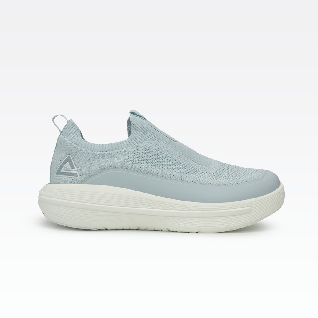 Peak casual shoes blue white