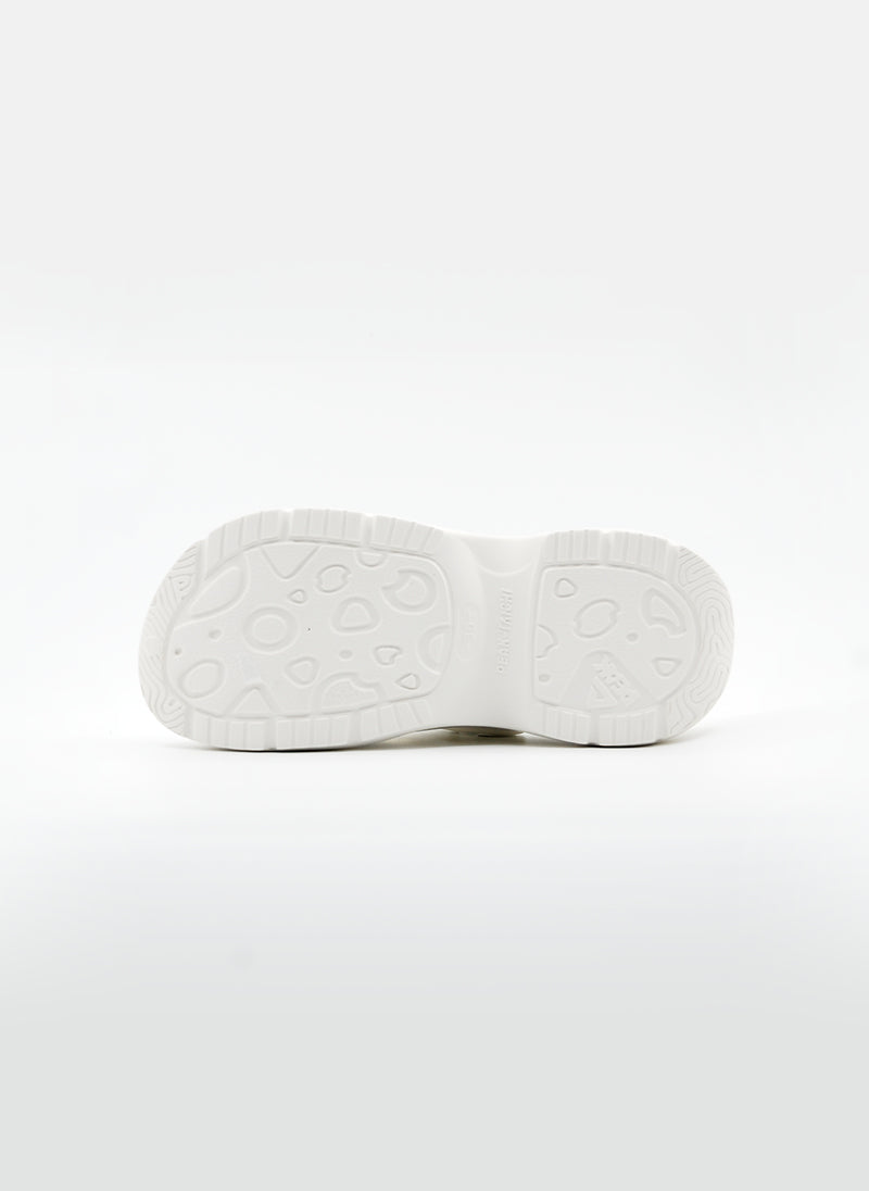 Peak taichi sandals canva white