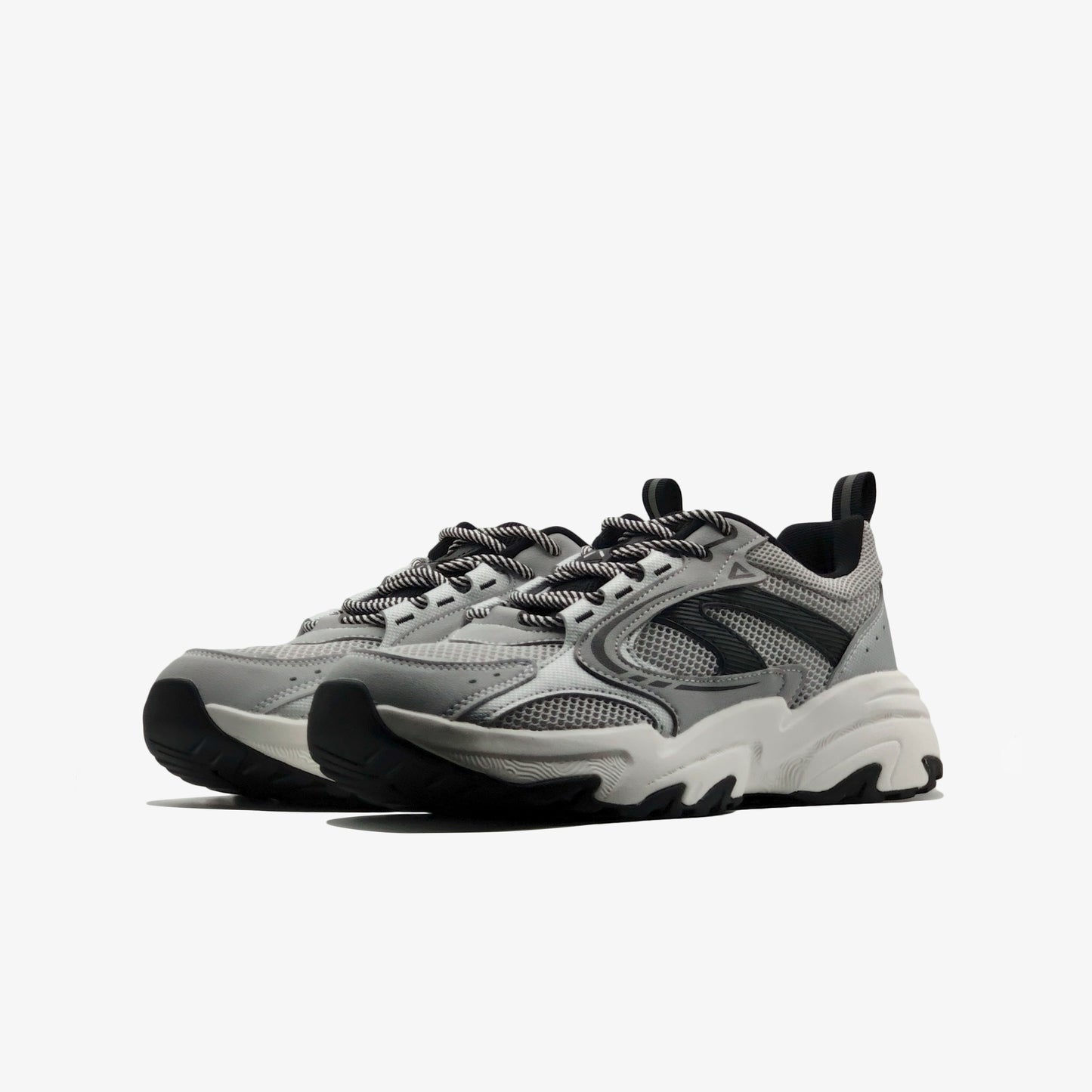 Peak sports shoes grey