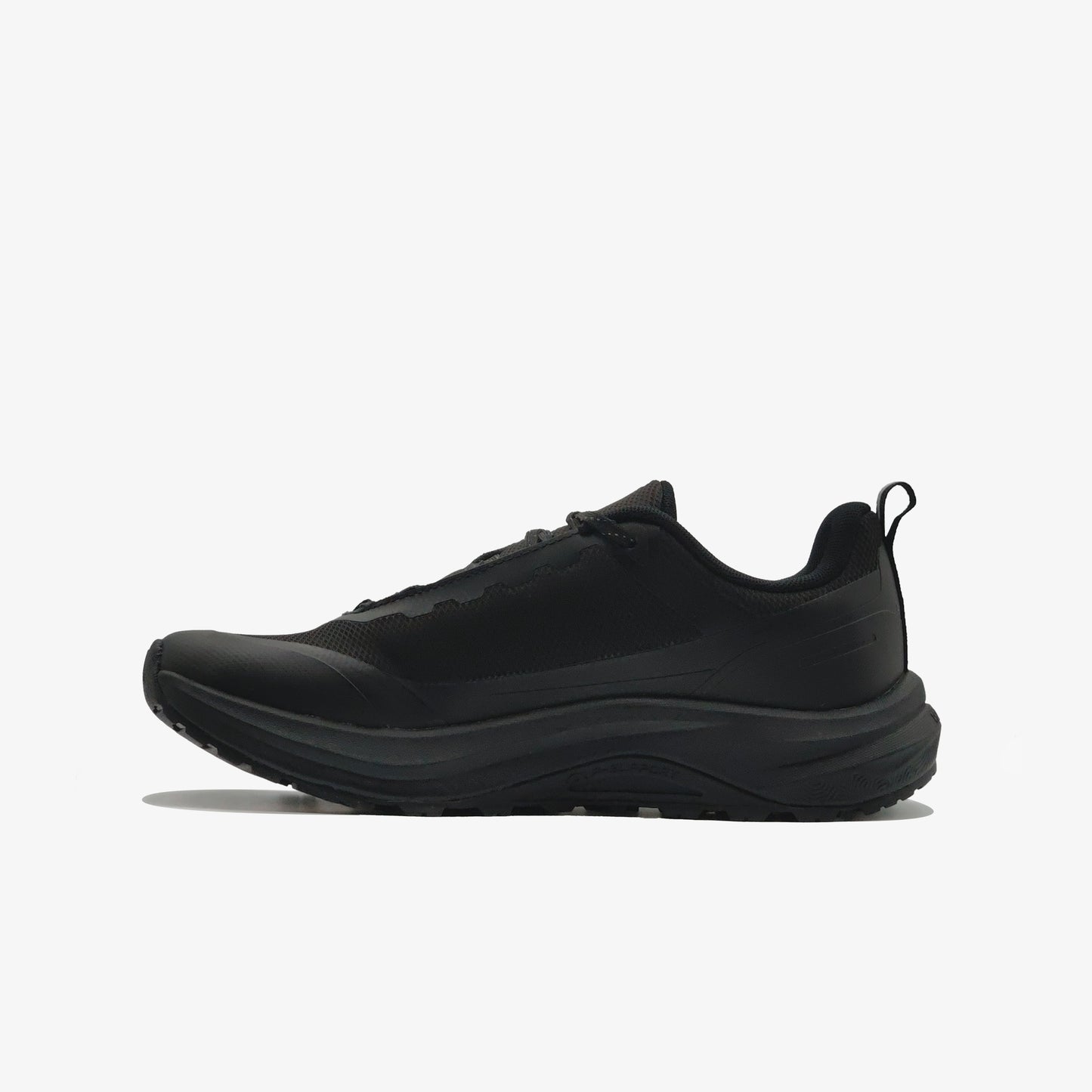 Peak sports Shoes All black