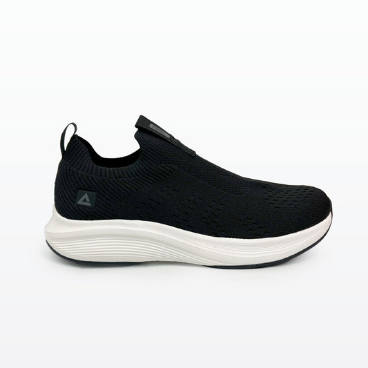 Peak sports shoes black white