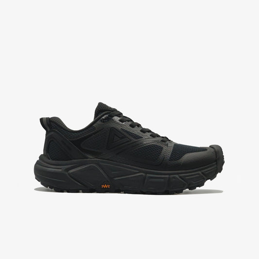 Peak sports Shoes All black